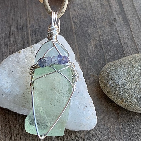 Aquamarine, Spodumene & Iolite Bead Necklace - Picture 4 of 16